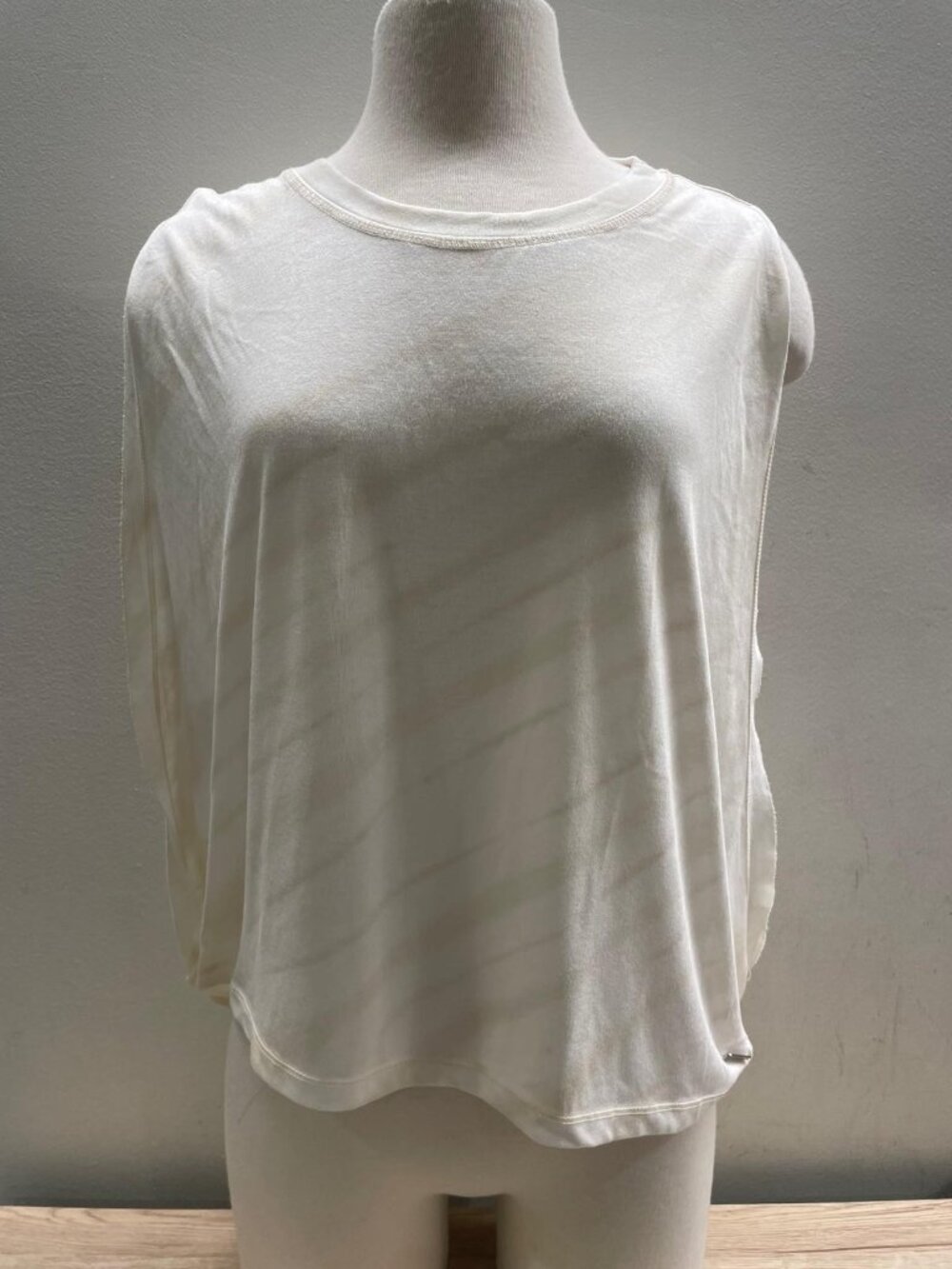 MAX STUDIO SLEEVELESS TOP